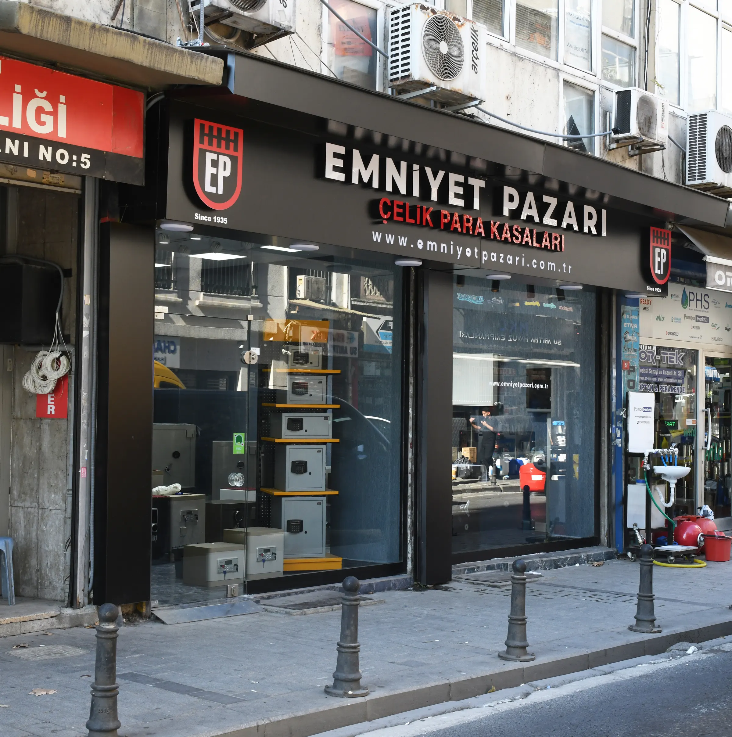 Emniyet Pazarı Beyoğlu Mağaza